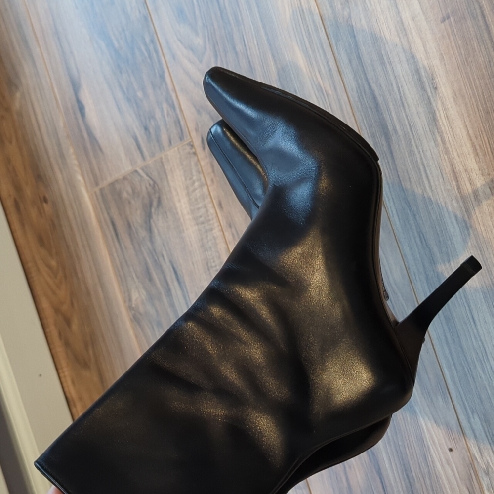 GUCCI Authentic Leather Boots. Women's black leather boots. Size 34.5. SZ 4 - Picture 10 of 13